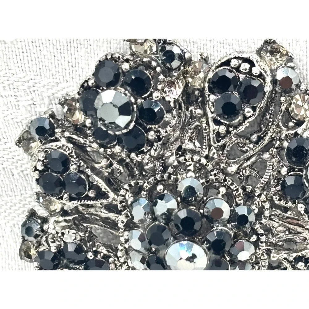 Vintage‎ Silver Tone Floral Brooch Hematite Gray Rhinestone Pin 2
